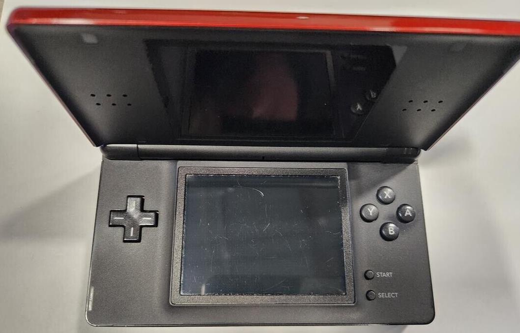 Nintendo DS Lite in sold Red/Black